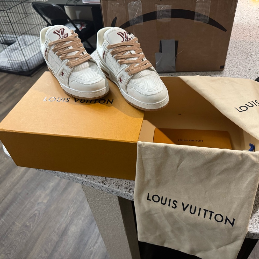 L.V. trainers